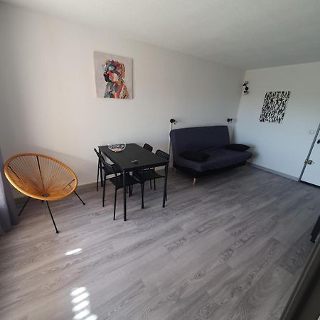 Les Terrasses De La Baronnie Appartement Climatise Avec 1 Chambre Et Piscine Ouverte Du 28 Mai 2025 Au 28 Septembre 2025 Le Grau-du-Roi Ngoại thất bức ảnh