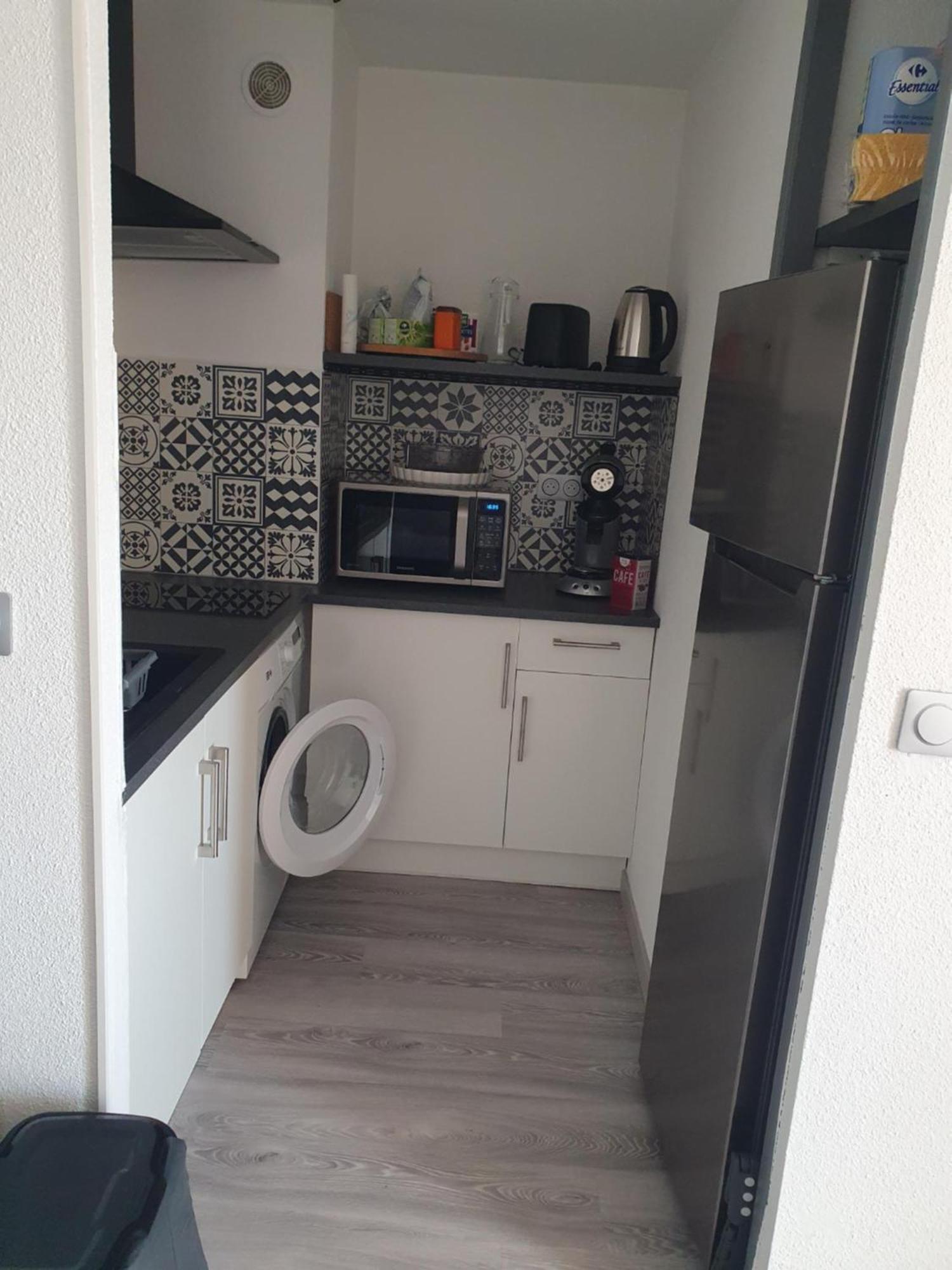 Les Terrasses De La Baronnie Appartement Climatise Avec 1 Chambre Et Piscine Ouverte Du 28 Mai 2025 Au 28 Septembre 2025 Le Grau-du-Roi Ngoại thất bức ảnh